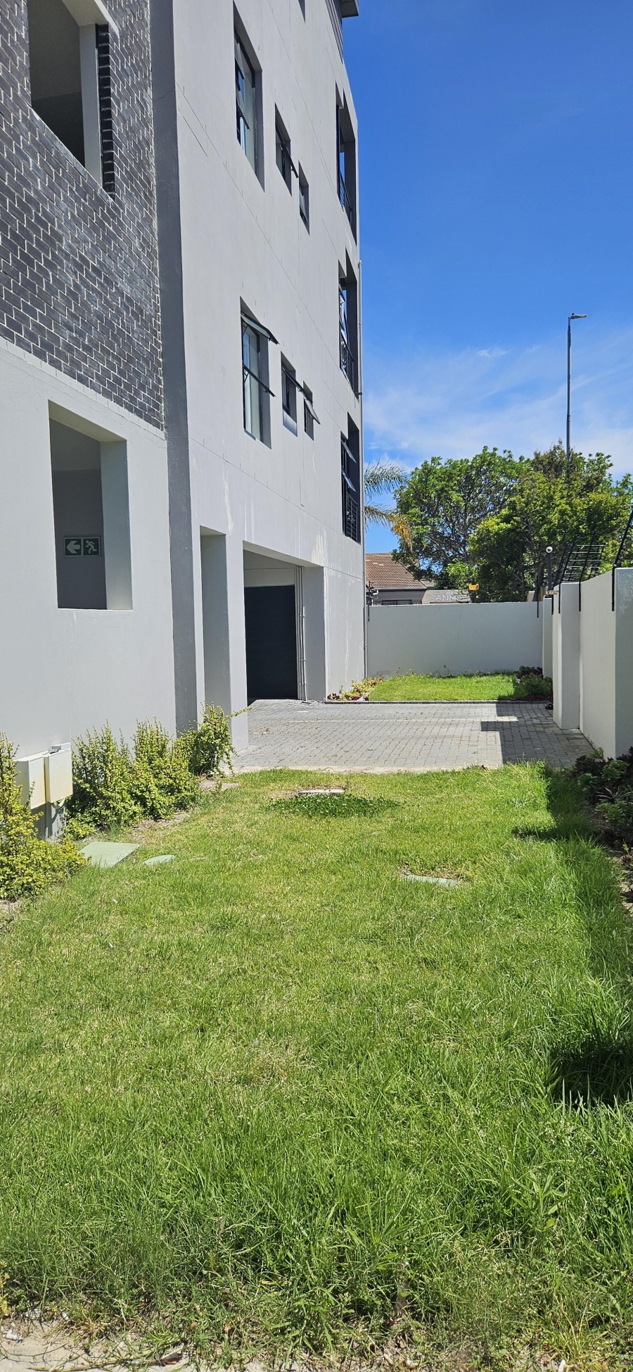 2 Bedroom Property for Sale in Table View Western Cape